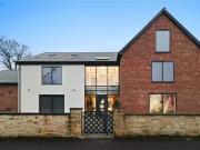 8 bedroom Detached House to rent, Belford Close,...