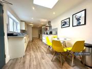 8 bedroom end of terrace house to rent