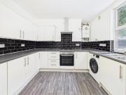 8 bedroom end of terrace house to rent