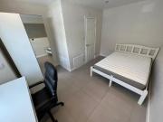 8 bedroom end of terrace house to rent