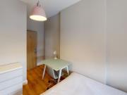 8 bedroom flat to rent