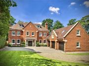 8 Bedroom House