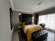 8 Bedroom House in Abbotsford