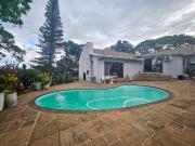 8 Bedroom House in Amanzimtoti