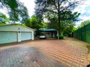 8 Bedroom House in Bryanston