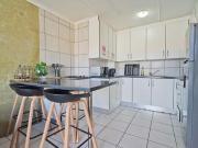 8 Bedroom House in Gonubie