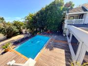 8 Bedroom House in Gonubie