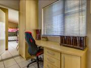 8 Bedroom House in Van Riebeeck Park