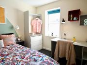 8 bedroom house of multiple occupation to rent