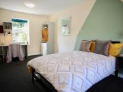 8 bedroom house of multiple occupation to rent