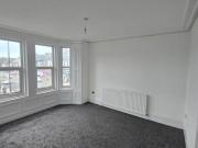 8 bedroom house to rent