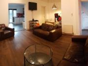 8 bedroom house to rent