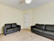 8 bedroom house to rent