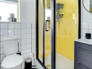 8 bedroom house to rent