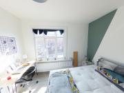 8 bedroom house to rent