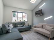 8 bedroom house to rent