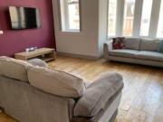 8 bedroom penthouse for rent in Red Penthouse Green...