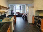 8 bedroom Semi detached house To Let