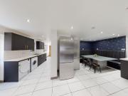 8 bedroom semi detached house to rent