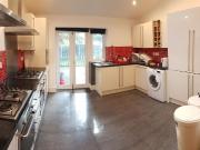 8 bedroom semi detached house to rent