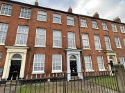 8 bedroom terraced house for rent in Crescent, Salford, M5