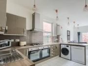 8 bedroom terraced house for rent in Grantham Street...