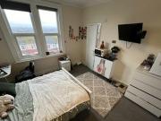 8 Bedroom Terraced House For Rent In Hyde Park, Leeds