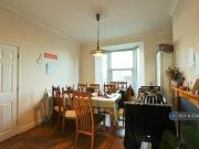 8 bedroom terraced house to rent