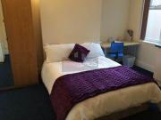 8 Bedrooms for rent in Barrfield Road, Salford,...