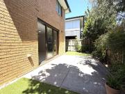 8 Bower Street, Ascot Vale