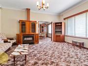 8 Cleo Street, Firle