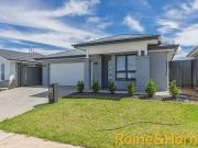 8 Cove Circuit, Dubbo, NSW 2830