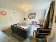 8, Croft Mead *, Chichester