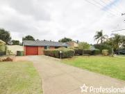 8 Lorikeet Way, Gosnells, WA 6110