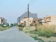 8 marla commercial plot for sale in awt d 18 islamabad