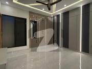 8 Marla Designer House for Sale in Bahria Town Phase 8 |...