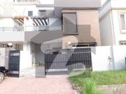 8 Marla House For sale In The Perfect Location Of PHAF...