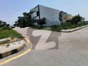 8 Marla Level Plot For Sale In D Block