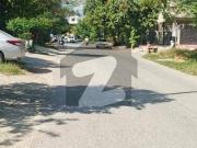 8 Marla Plot On Main Double Road Level Plot For Sale