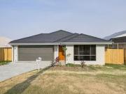 8 Mount Morgan Place, Ormeau, QLD 4208