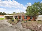 8 Oxley Court, Hackham, SA 5163