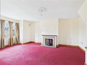 8 Rossvale, Mountmellick Road, Portlaoise, Co. Laois DNG...