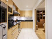 8 Strand Drive, Kew, Richmond TW9, 2 bed flat to rent,...
