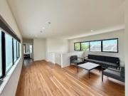 8 x Self Contained Accommodation for Young or Corporate...