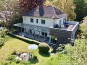 8 Zimmer 230 m² 585.000 € Kaufpreis Häuser in Bad Wünnenb.