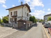8 Zimmer Haus in der Nähe des Bahnhofs und des Zentrums