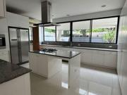 900 sqm Lot with 5 Spacious Bedrooms in Urdaneta...