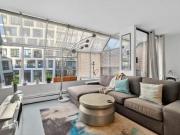 902 950 Drake Street