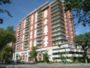 902 Spadina Crescent East