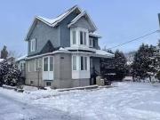 9040 Boul. Marie Victorin, Brossard, QC, J4S 1A3 house...